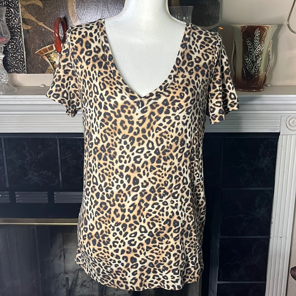 PINK Victorias Secret cheetah T-shirt Size S